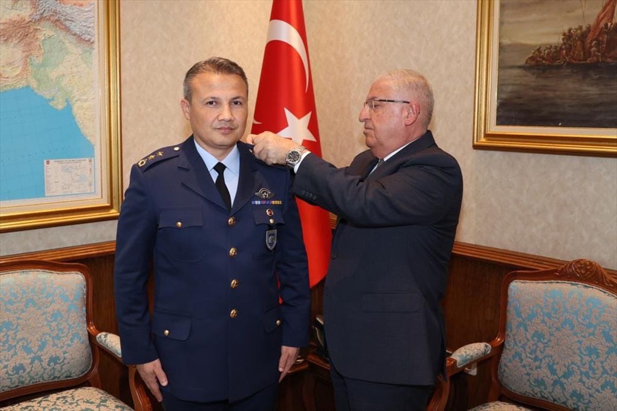 Milli Savunma Bakanı Yaşar Güler, uzaya gidecek ilk Türk pilotu kabul etti
