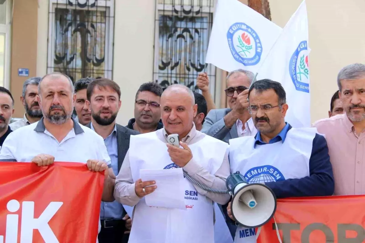 Memur Sen Antalya Temsilcisi ve Eğitim Bir Sen Şube Başkanı Zam Oranını Kabul Etmedi