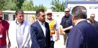 Sağlık Bakanı Koca Kızıltepe Devlet Hastanesi 150 yataklı ek hizmet binası inşaatını inceledi
