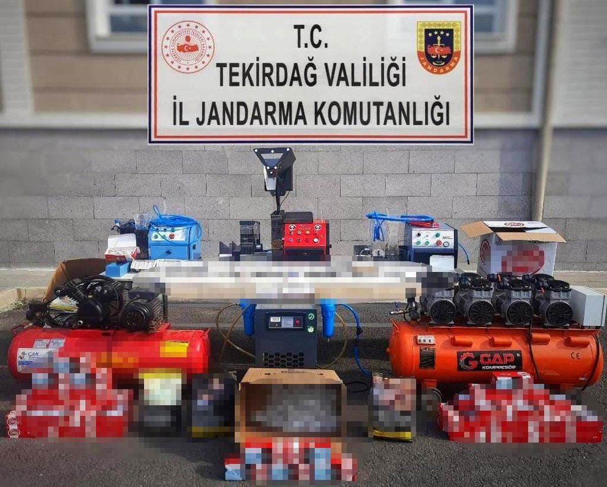 Tekirdağ\'da Kaçak Tütün ve Sigara Malzemeleri Ele Geçirildi