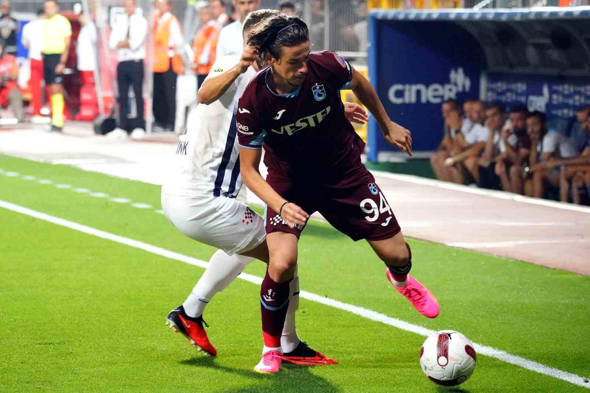 Trendyol Süper Lig: Kasımpaşa: 0 Trabzonspor: 0 (Maç devam ediyor)