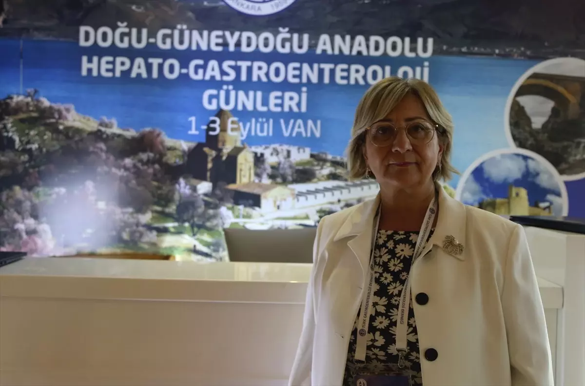 Van\'da Hepato-Gastroenteroloji Günleri Başladı