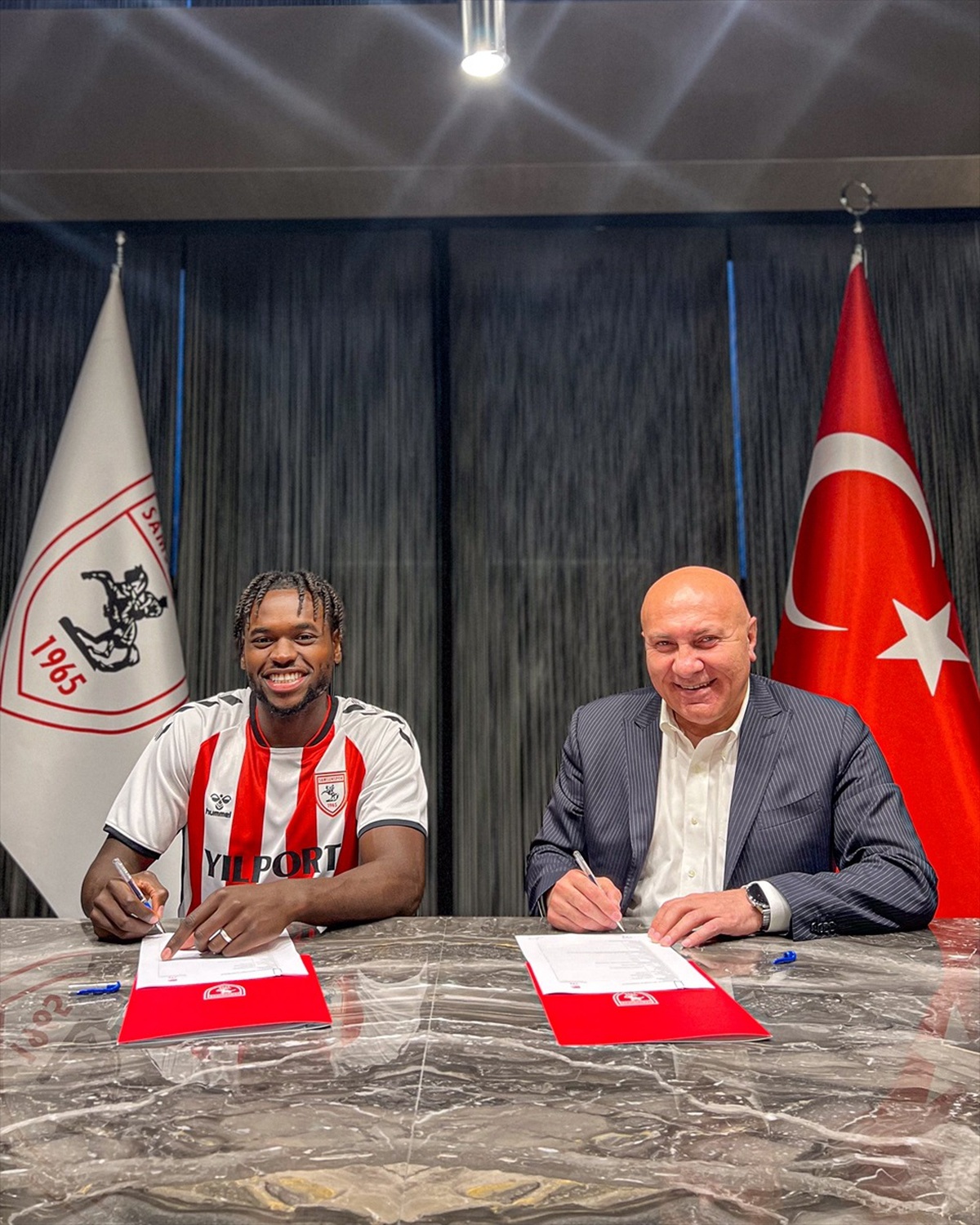 Yılport Samsunspor, Dimata ve Holse\'yi transfer etti