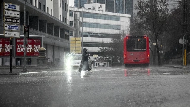 Ankara için kuvvetli sağanak uyarısı! Valilik duyurdu, Meteoroloji saat verdi