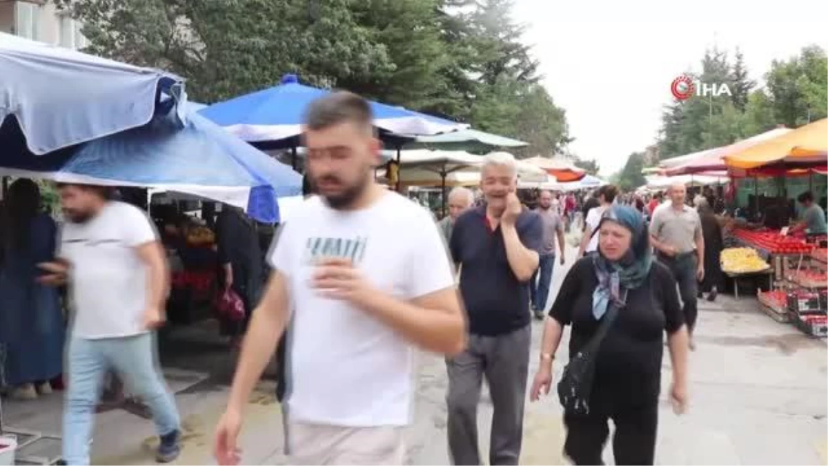 Bolu\'da Pazarcı Esnafı Zincir Marketlere Tepki Gösterdi