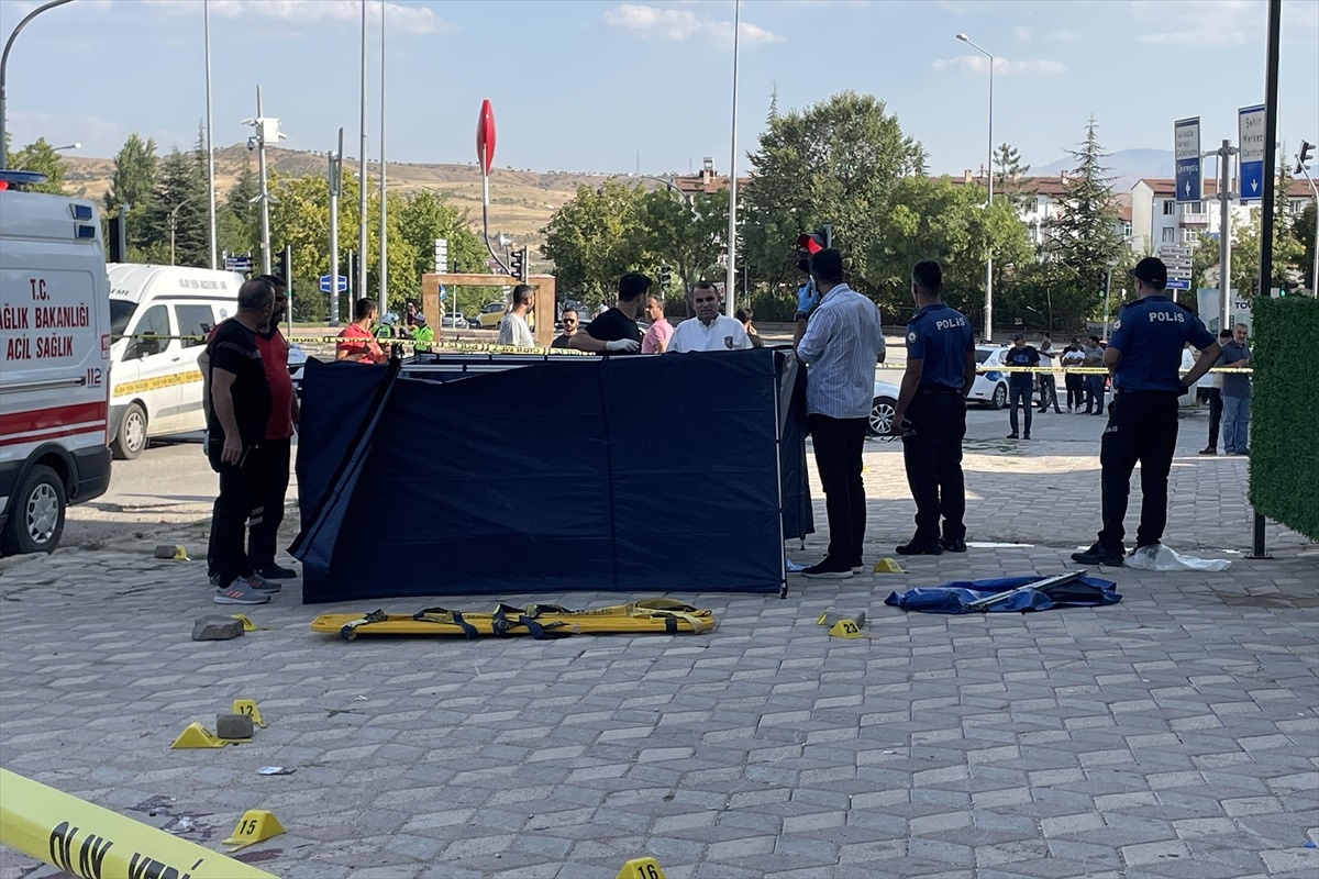 Elazığ\'da silahlı kavgada 2 kişi öldü, 2 şüpheli tutuklandı