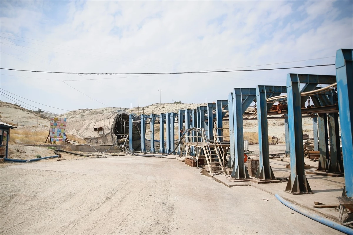 Eskişehir\'de maden işçileri haklarını istiyor
