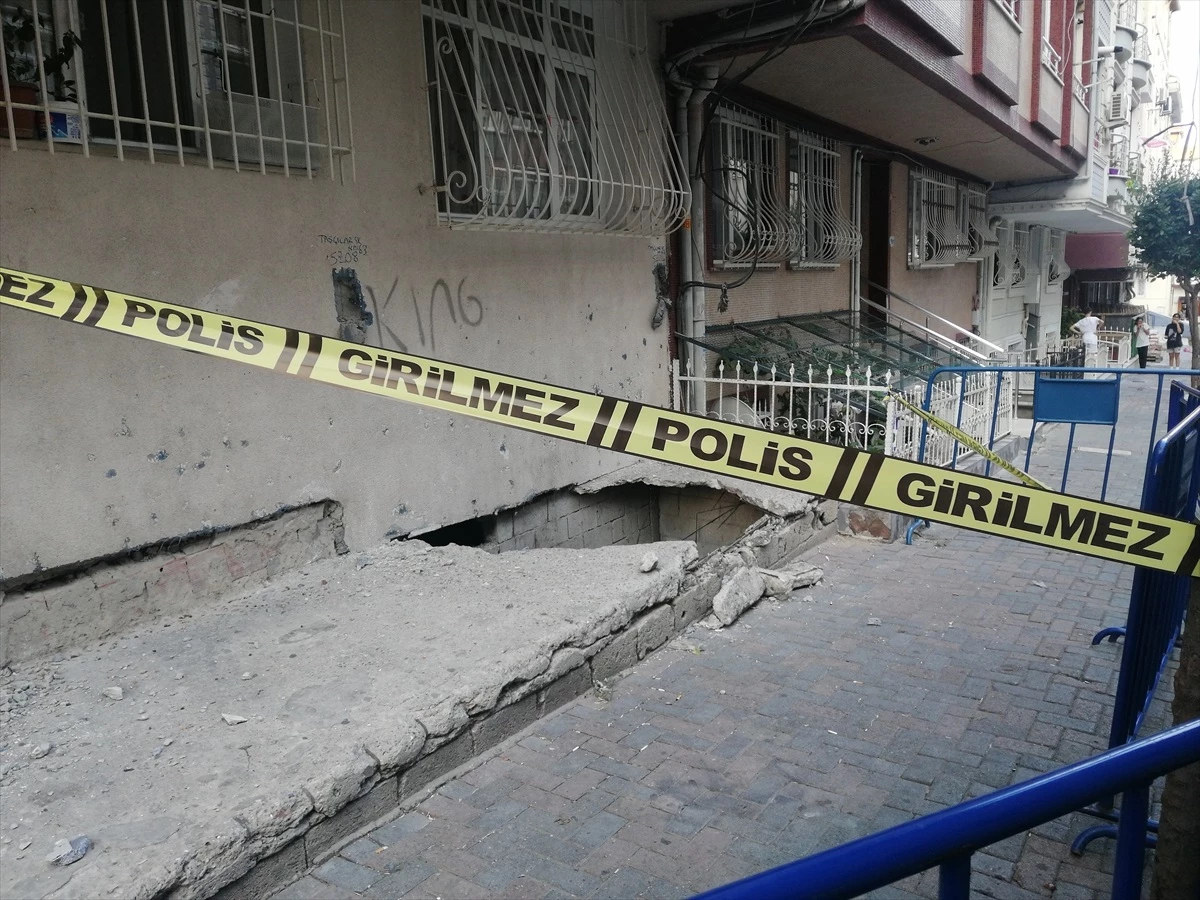 Güngören\'de Beton Çökmesi Sonucu İki Kişi Yaralandı