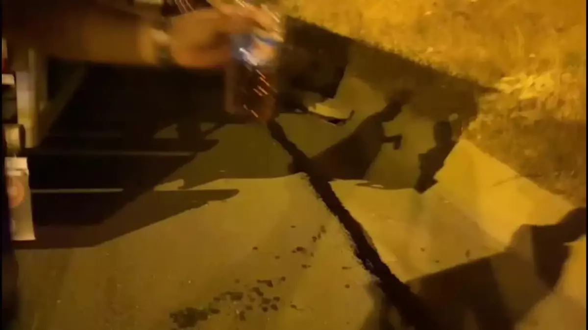 İstanbul\'da Kaçak Akaryakıt Operasyonu: 18 Şüpheli Yakalandı