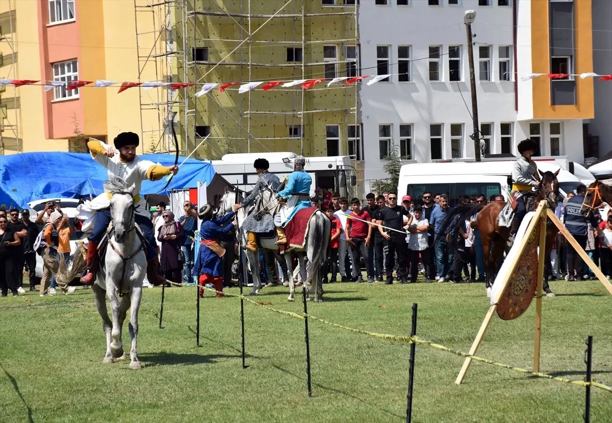 Karakeçili Ertuğrul Gazi\'yi Anma Uluslararası Kültür Şenliği Başladı