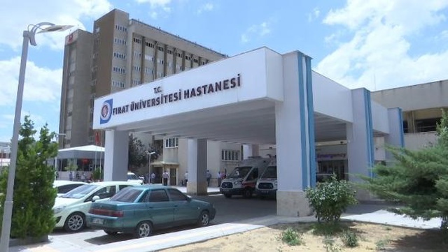Elazığ'da kavgada kızgın yağ saldırısı: 1'i ağır 2 kişi yaralandı Elazığ'da kavgada kızgın yağ saldırısı: 1'i ağır 2 kişi yaralandı