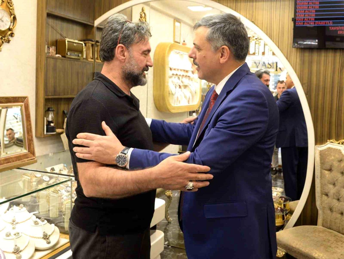 Erzurum Valisi Mustafa Çiftçi, Taşmağazalar esnafıyla bir araya geldi