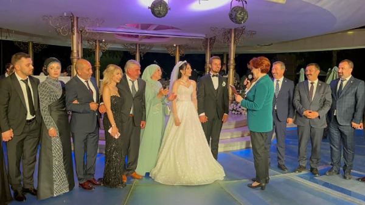 Meral Akşener, Yeğeninin Nikah Törenine Katıldı