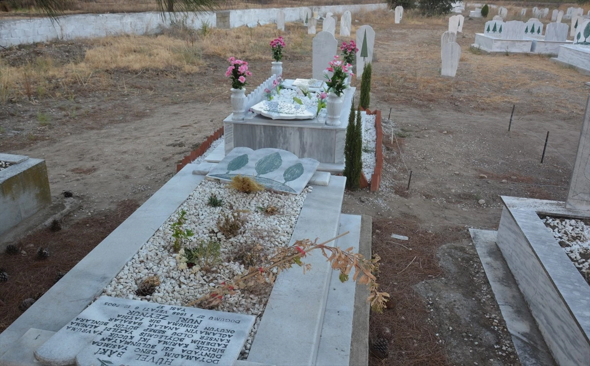 Batı Trakya\'da Türk Mezarlığına Saldırı