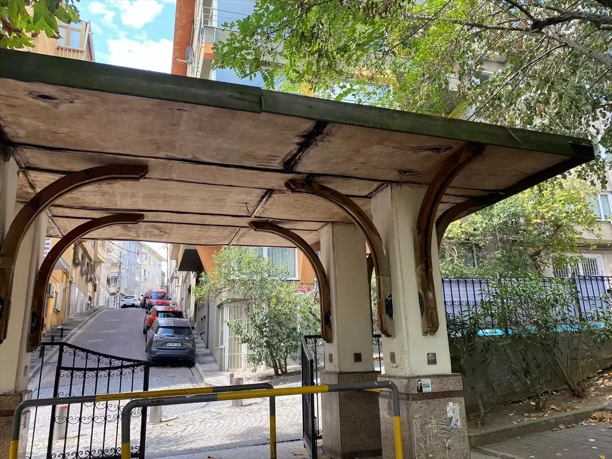 Abbasağa Parkı\'nda Bakımsızlık Nedeniyle Mahalleli Tepkili