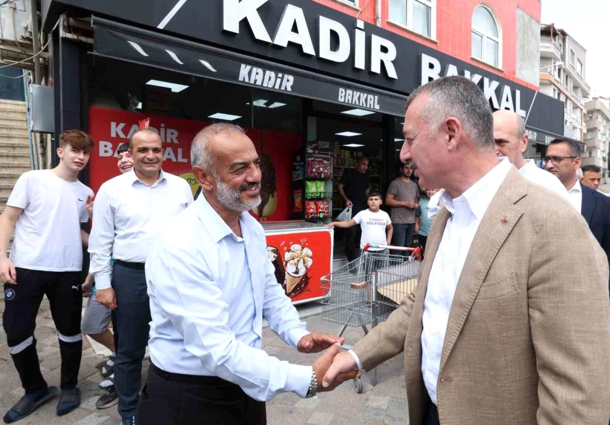 Kocaeli Büyükşehir Belediye Başkanı Gebze\'de Esnaf ve Vatandaşlarla Buluştu