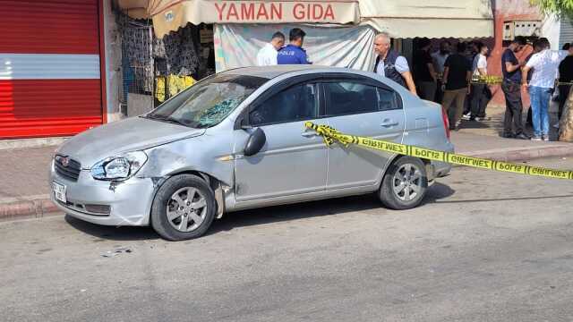Çifte tabancayla infazın yaşandığı caddede 16 yaşında bir genç vuruldu Çifte tabancayla infazın yaşandığı caddede 16 yaşında bir genç vuruldu