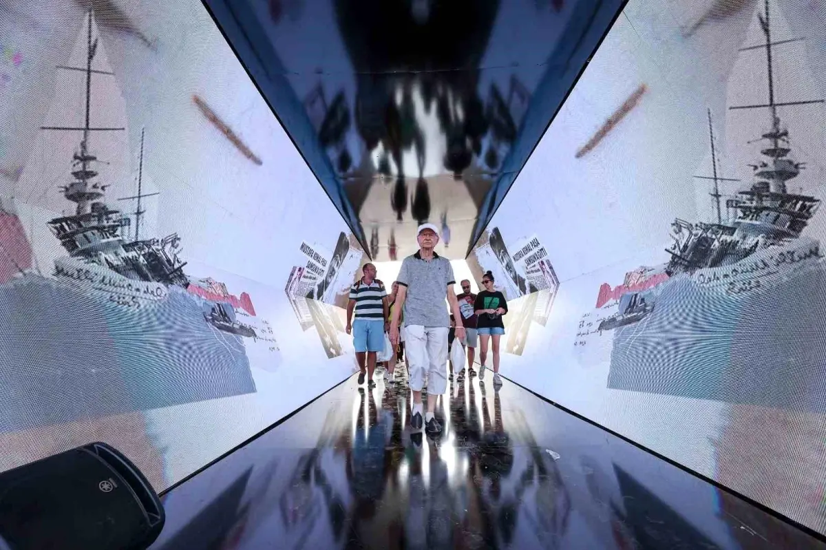 İzmir Enternasyonal Fuarı\'nda Cumhuriyet ve Atatürk Temalı Etkinlikler