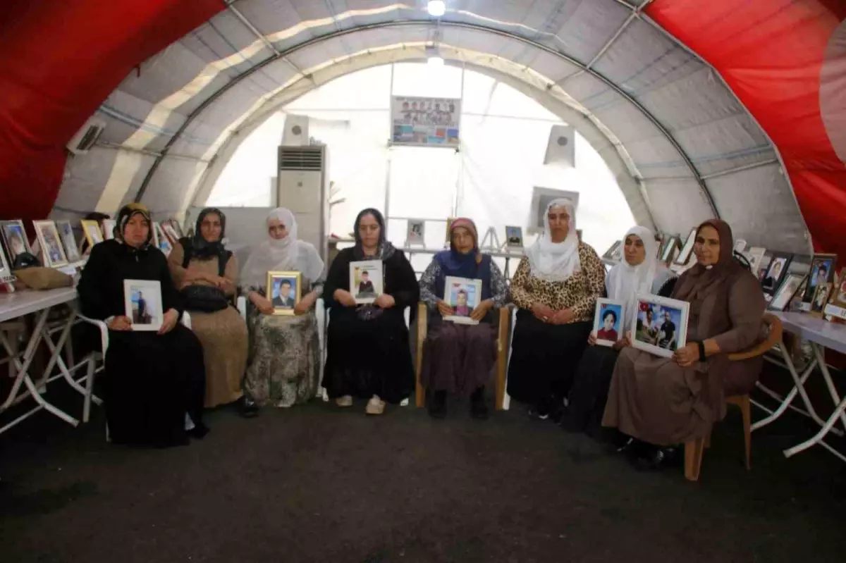 Diyarbakır\'da Ailelerin Evlat Nöbeti 5. Yılına Girdi