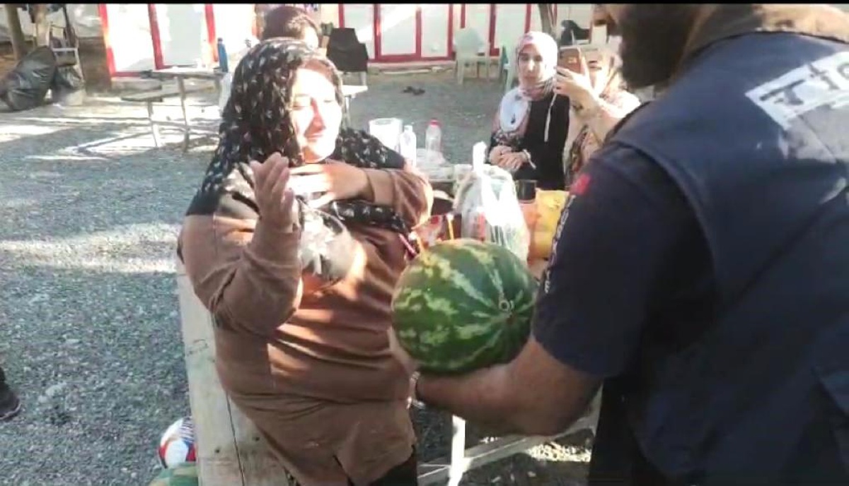 Diyarbakır\'da kampta doğum günü sürprizi