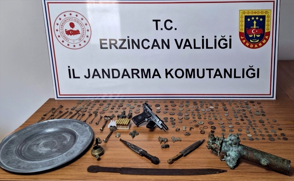Erzincan\'da Jandarma Tarafından 80 Düzensiz Göçmen ve 181 Şüpheli Yakalandı