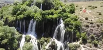 Girlevik Şelalesi'nde Hafta Sonu Yoğunluğu