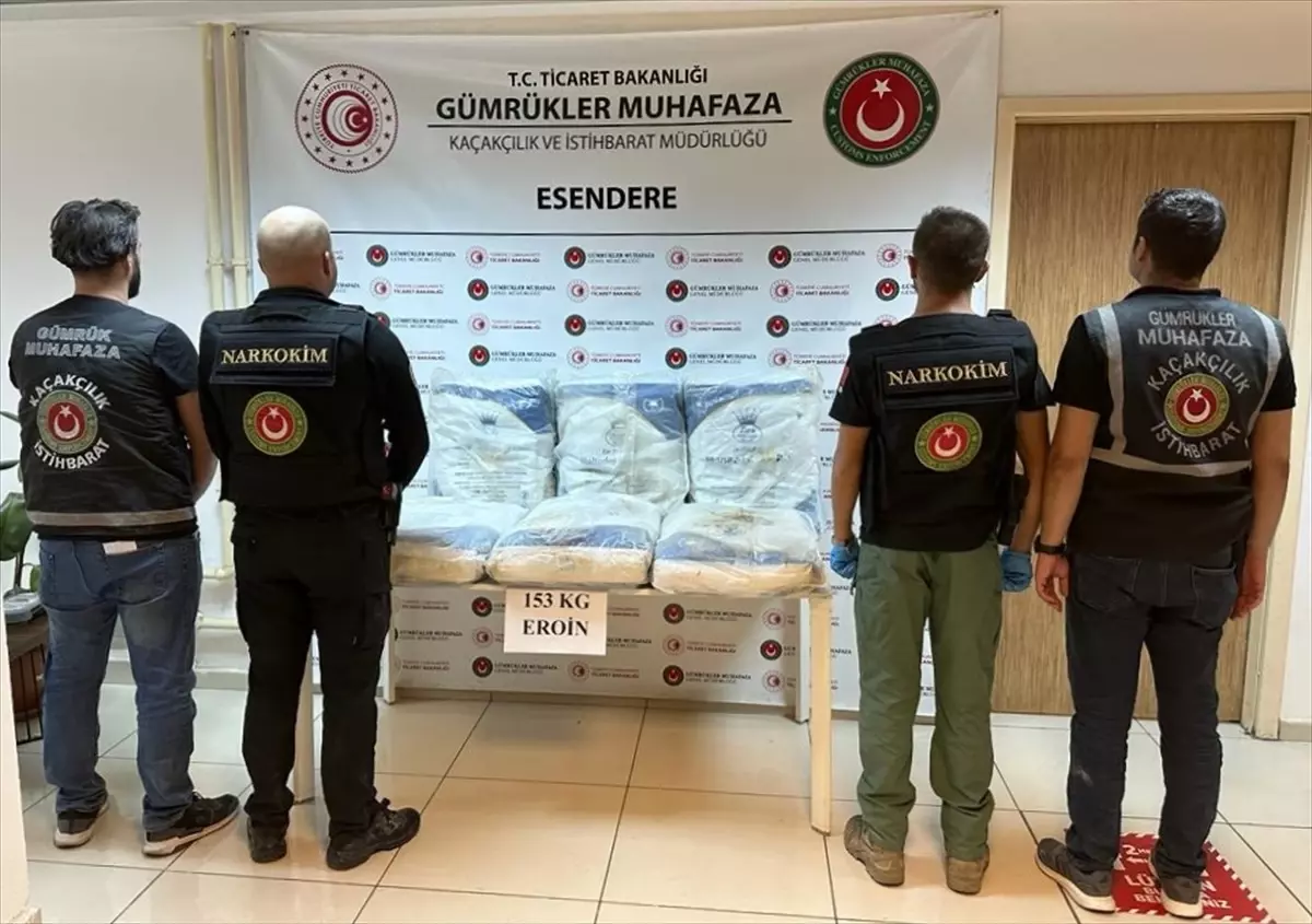 İran\'dan Türkiye\'ye 153 Kilo Eroin Ele Geçirildi