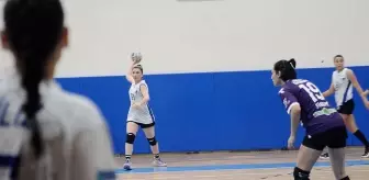 Bursa Büyükşehir Belediyespor Kadın Hentbol Takımı Görele Belediyespor'a mağlup oldu
