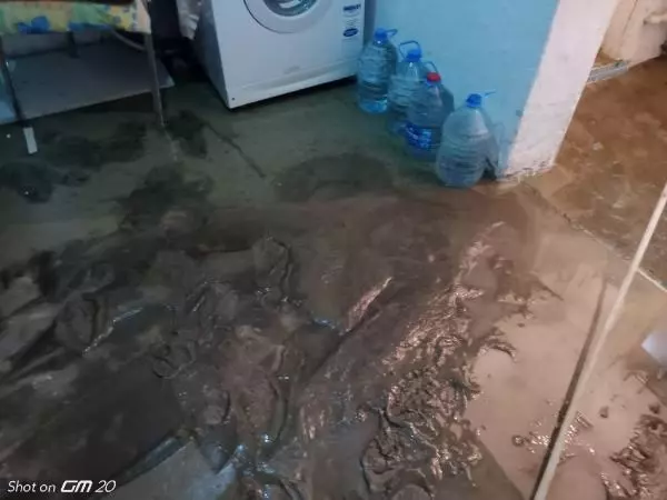 Kayseri'de sağanak yağış nedeniyle sel meydana geldi Kayseri'de sağanak yağış nedeniyle sel meydana geldi