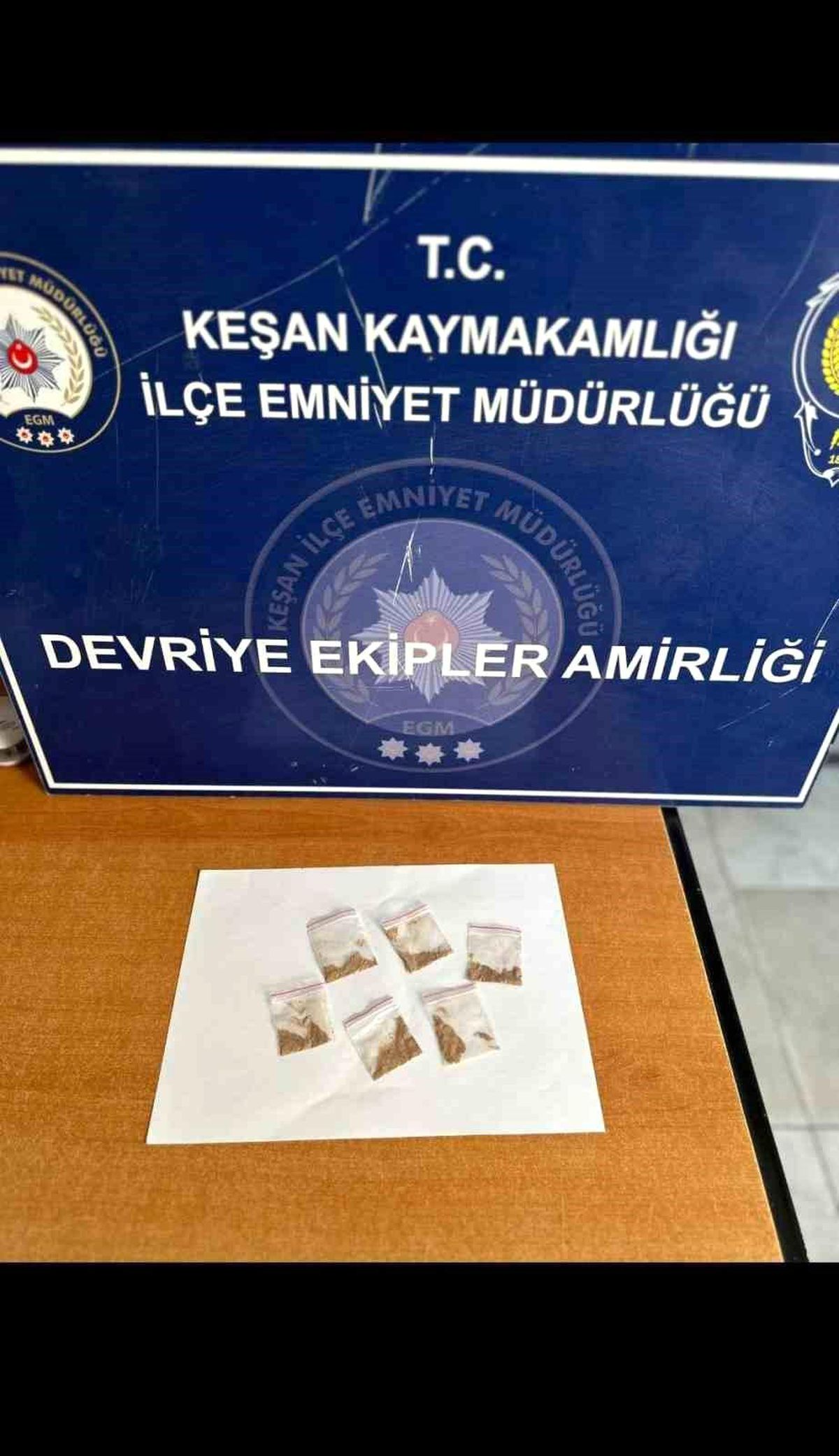 Edirne\'de Sentetik Ecza ve Uyuşturucu Operasyonu