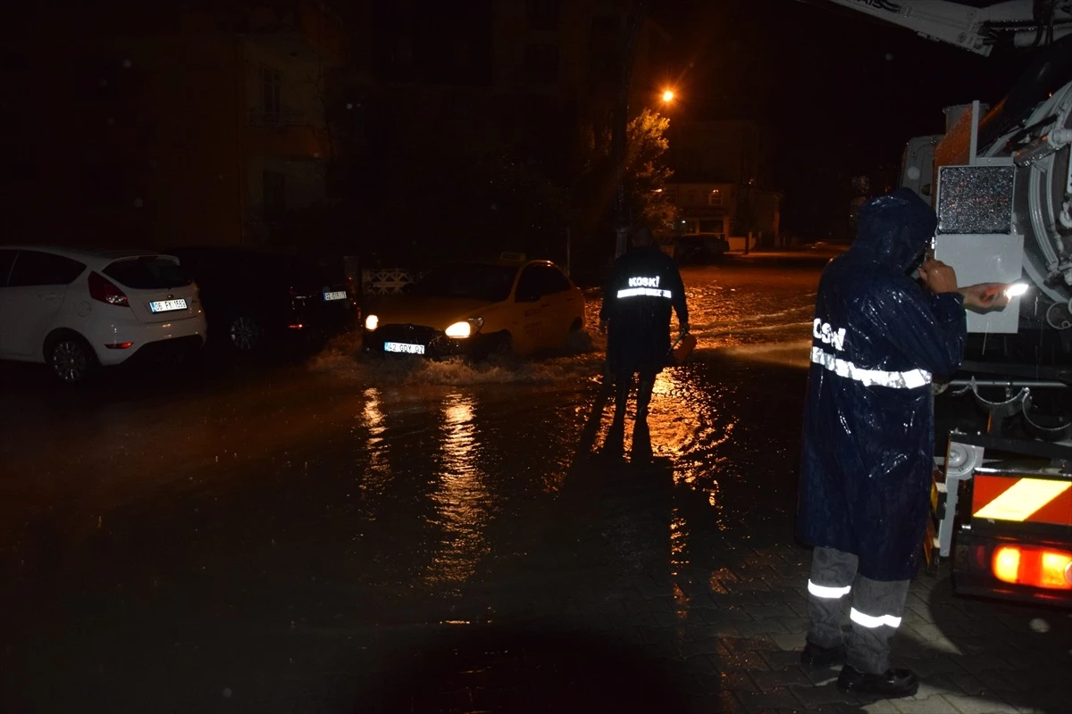 Kulu\'da Şiddetli Yağışlar Sonucu Su Baskınları Oluştu