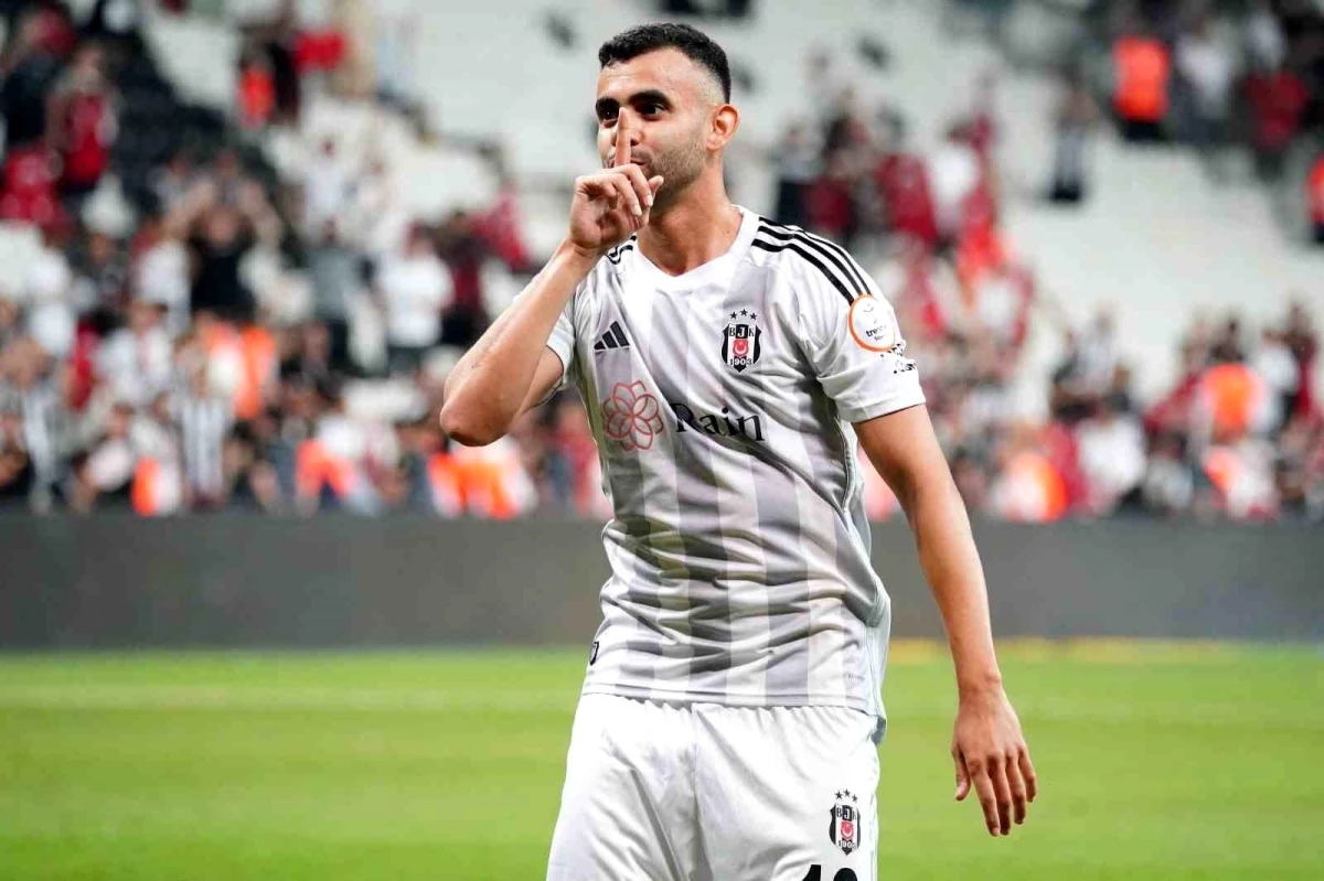 Beşiktaş\'ın Cezayirli futbolcusu Ghezzal sakatlıktan dönüş yaptı