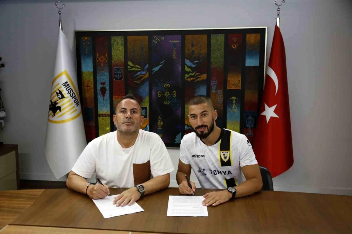 Çorum FK\'dan Salih Zafer Kurşunlu Muşspor\'a transfer oldu