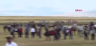 Ardahan'da Geleneksel Rahvan At Yarışları Heyecanı