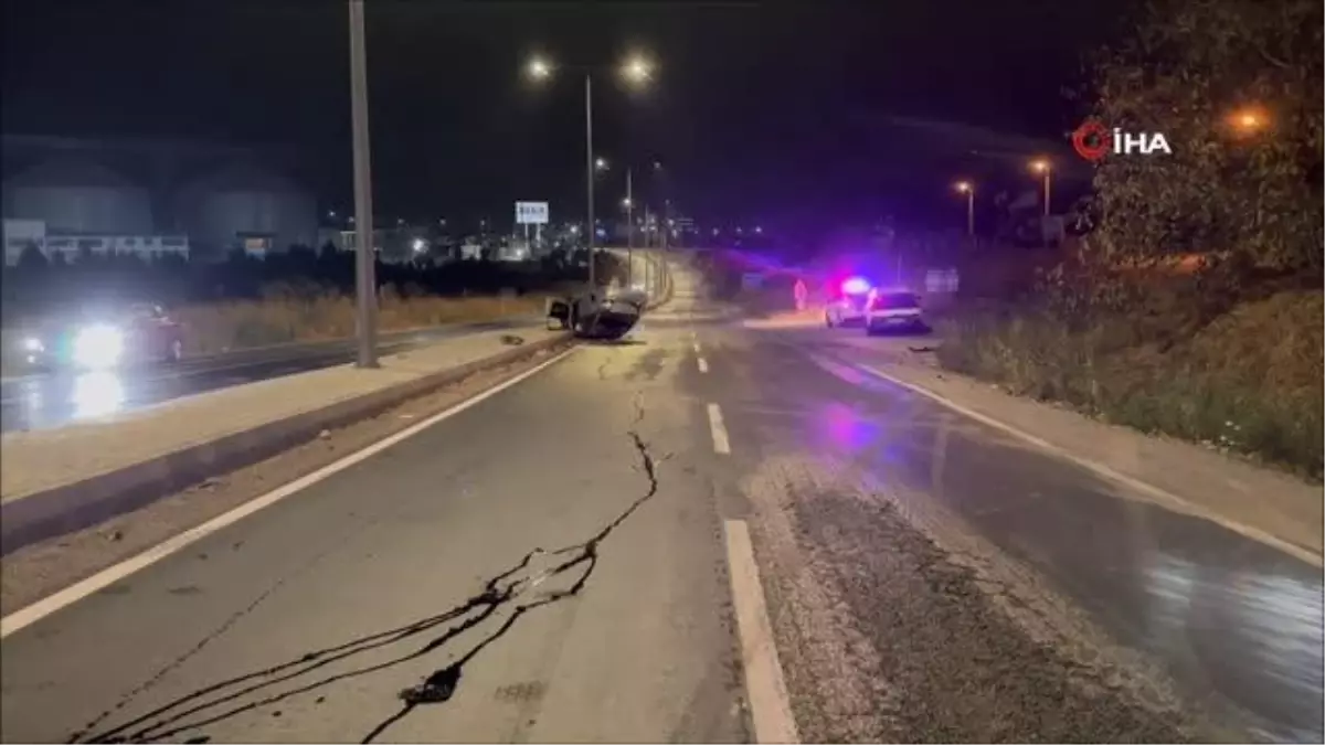 Tekirdağ\'da Sanayi Sitesi Önünde Otomobil Takla Attı