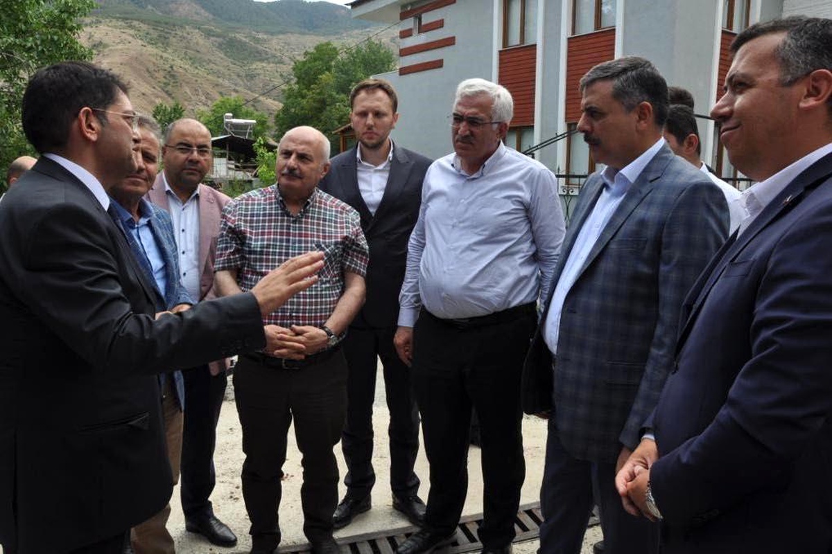 Erzurum Valisi Mustafa Çiftçi, Erzurum Ticaret Borsası\'nı ziyaret etti