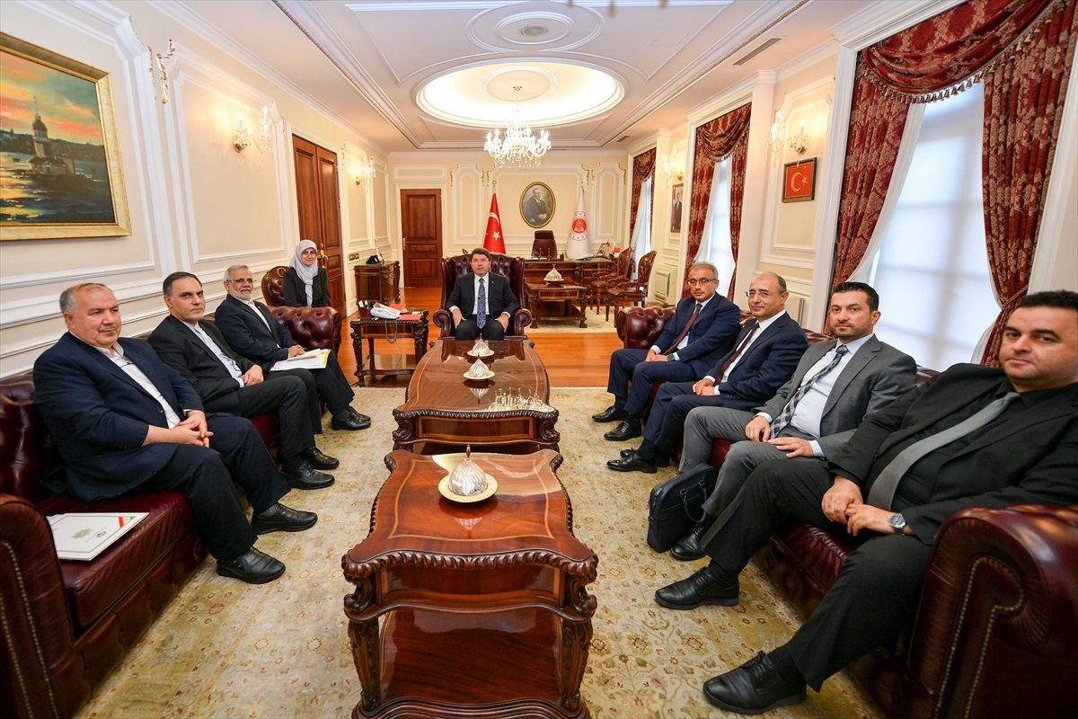 Adalet Bakanı Tunç, İran Adalet Bakan Yardımcısı Jalalian\'ı kabul etti