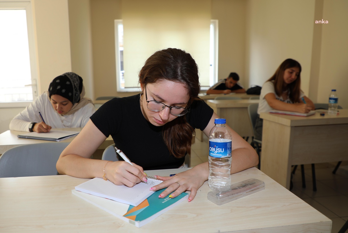 Antalya Büyükşehir Belediyesi Üniversite Sınavı Hazırlık Kursları Başlıyor