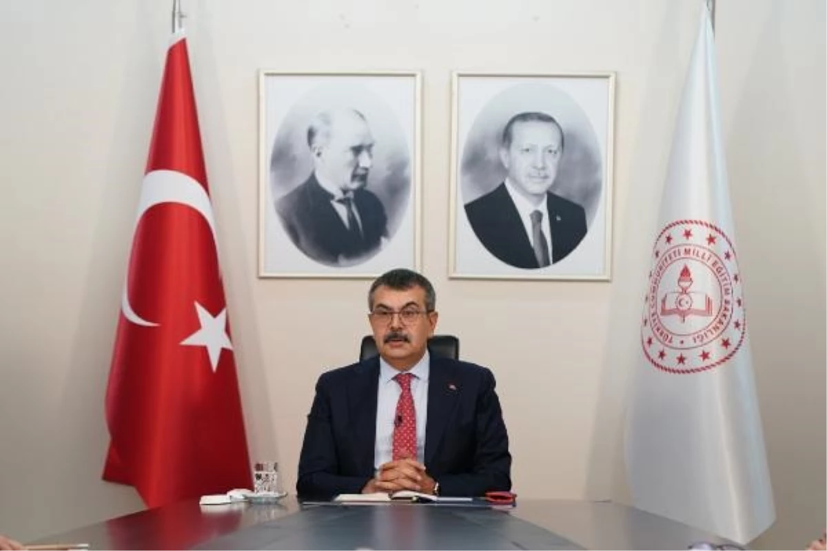 Milli Eğitim Bakanı Yusuf Tekin, Yeni Eğitim Öğretim Yılında Öğrencilerin Cep Telefonu Kullanımını Engelledik