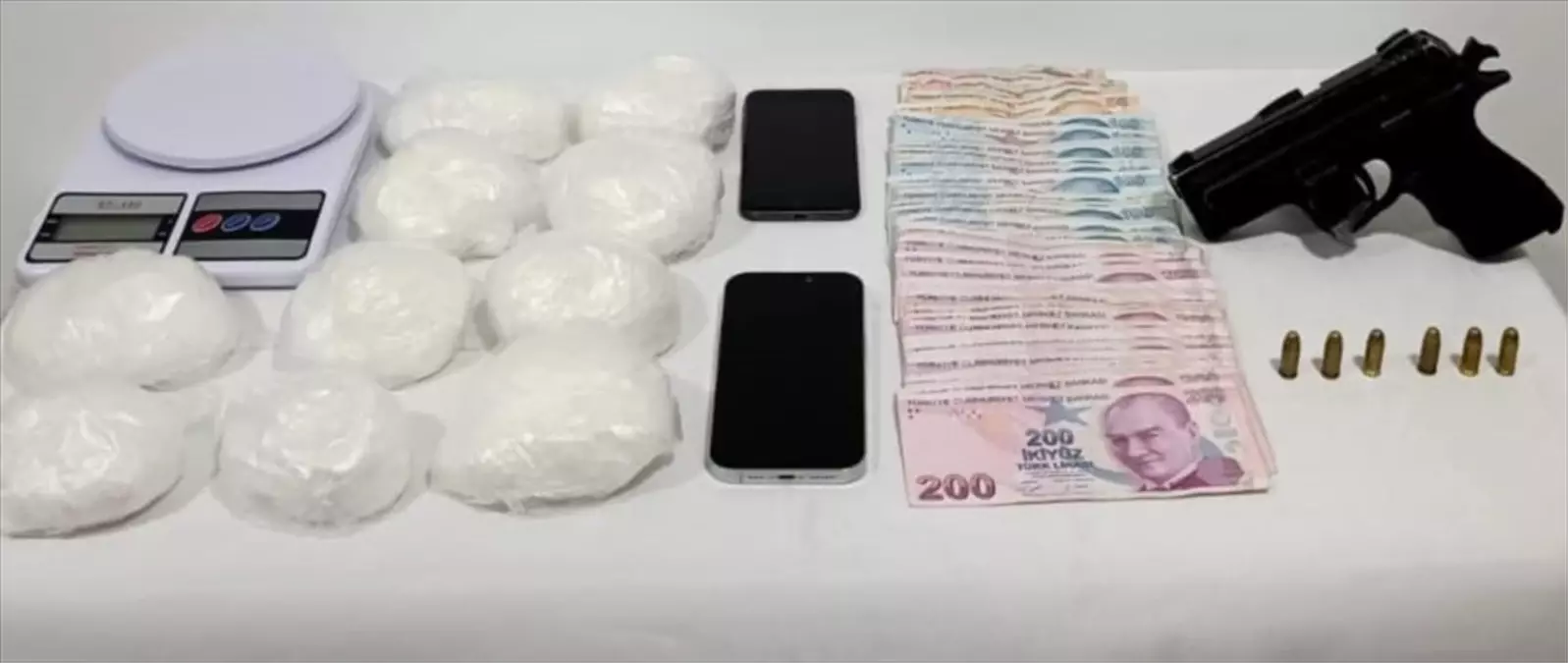 Edremit\'te Uyuşturucu Ticareti Yapan Zanlı Tutuklandı