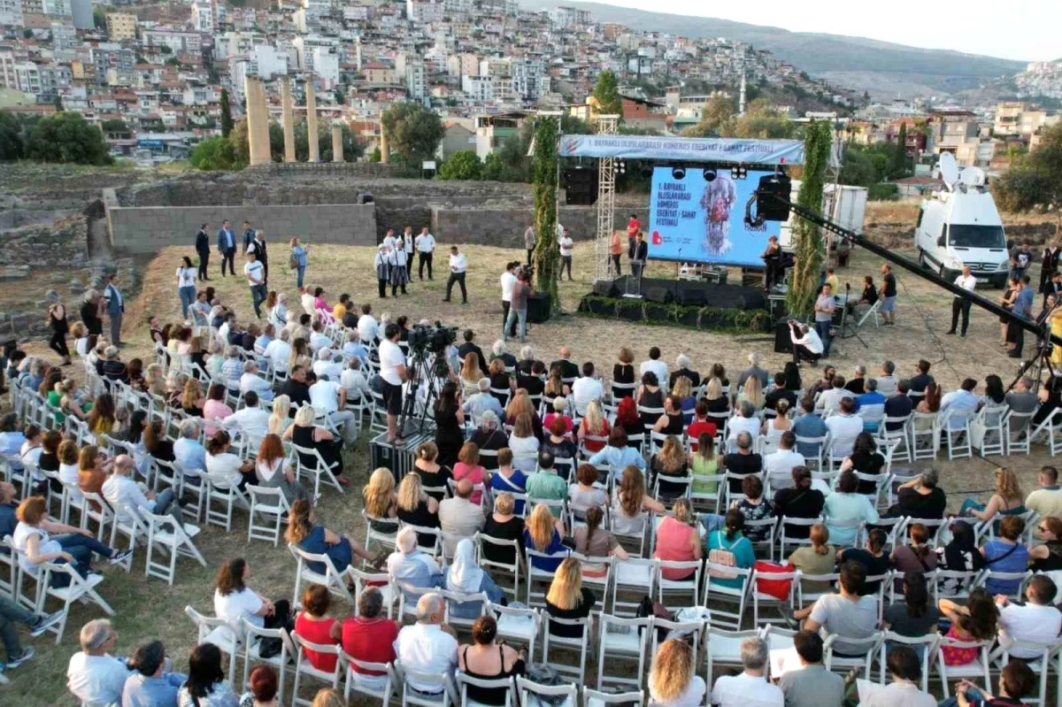 İzmir\'de Uluslararası Homeros Edebiyat/ Sanat Festivali Başlıyor