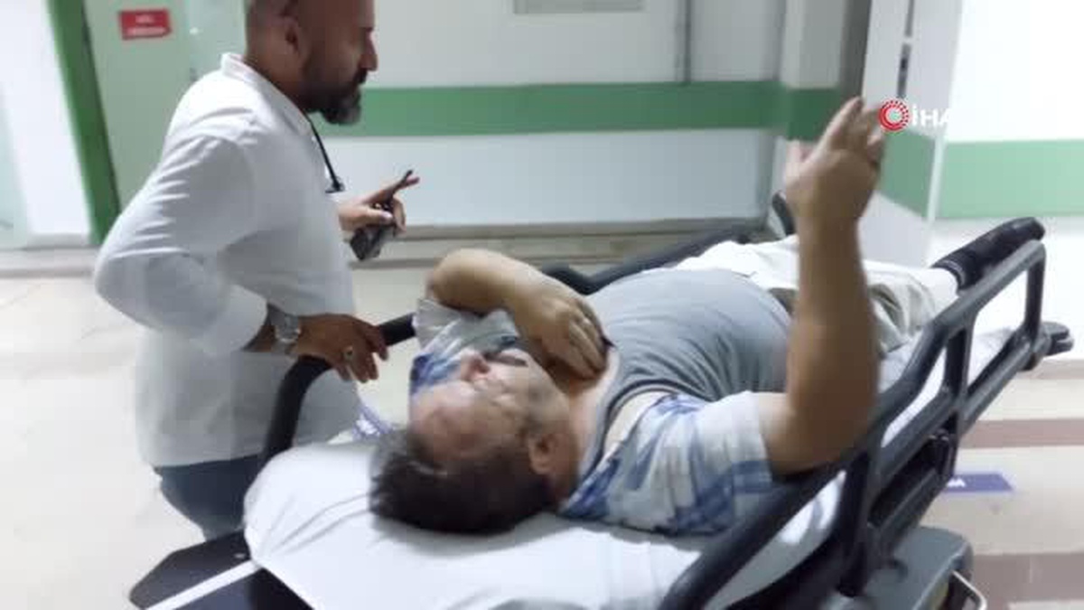 Samsun\'da bıçaklı ve demir çubuklu kavgada 2 kişi yaralandı