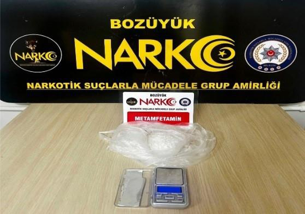 Bilecik\'te Uyuşturucu Operasyonu: 19 Gözaltı, 1 Tutuklama