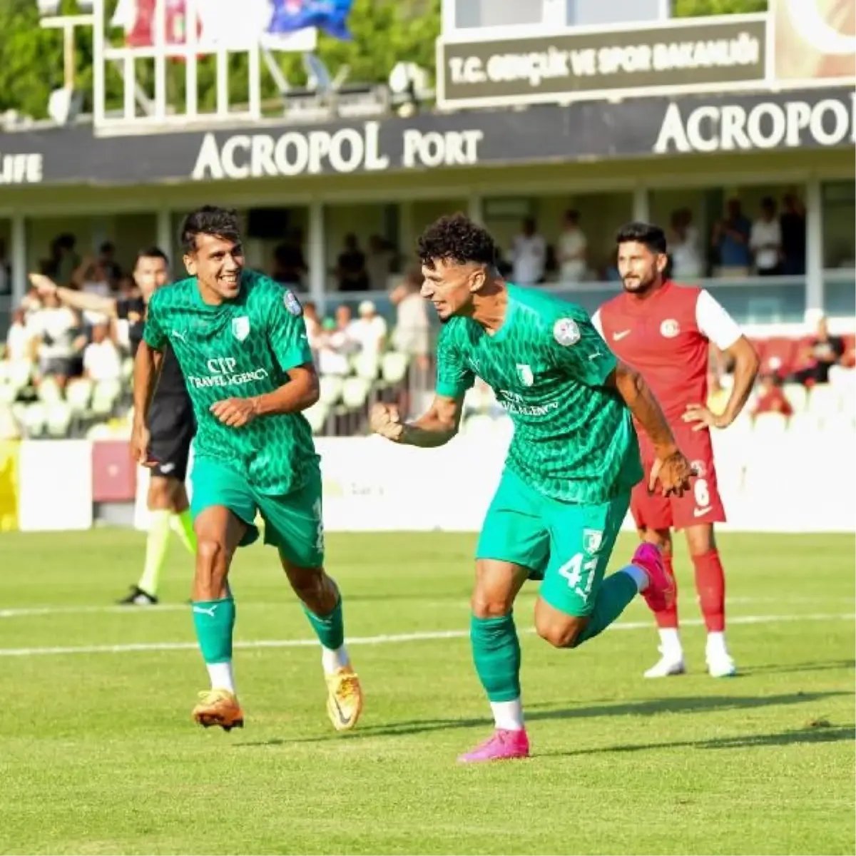 Bodrumspor Ümraniyespor\'u 4-0 mağlup etti