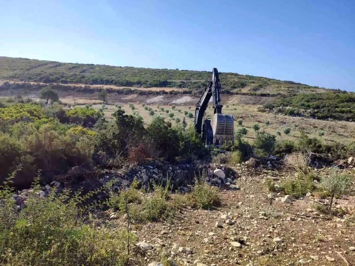 Didim\'de Hazine Arazisinde İzinsiz Yer Açan Kişi Suçüstü Yakalandı