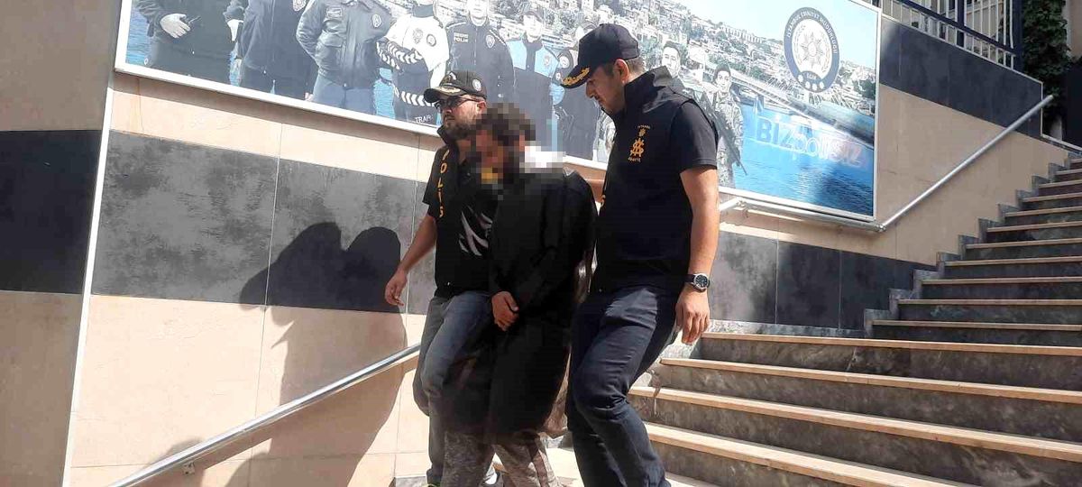 İstanbul\'da yapılan operasyonlarda 22 şahıs yakalandı