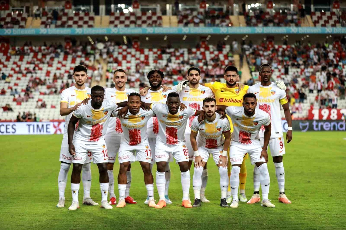 Kayserispor Milli Araya Moralli Girdi