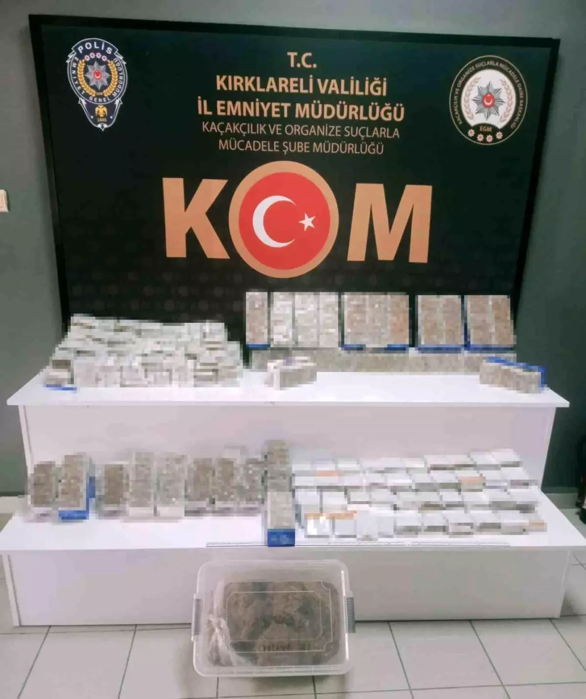 Kırklareli\'nde Kaçak Sigara Operasyonunda 19 Bin 600 Adet Makaron ve 3 Kilogram Tütün Ele Geçirildi