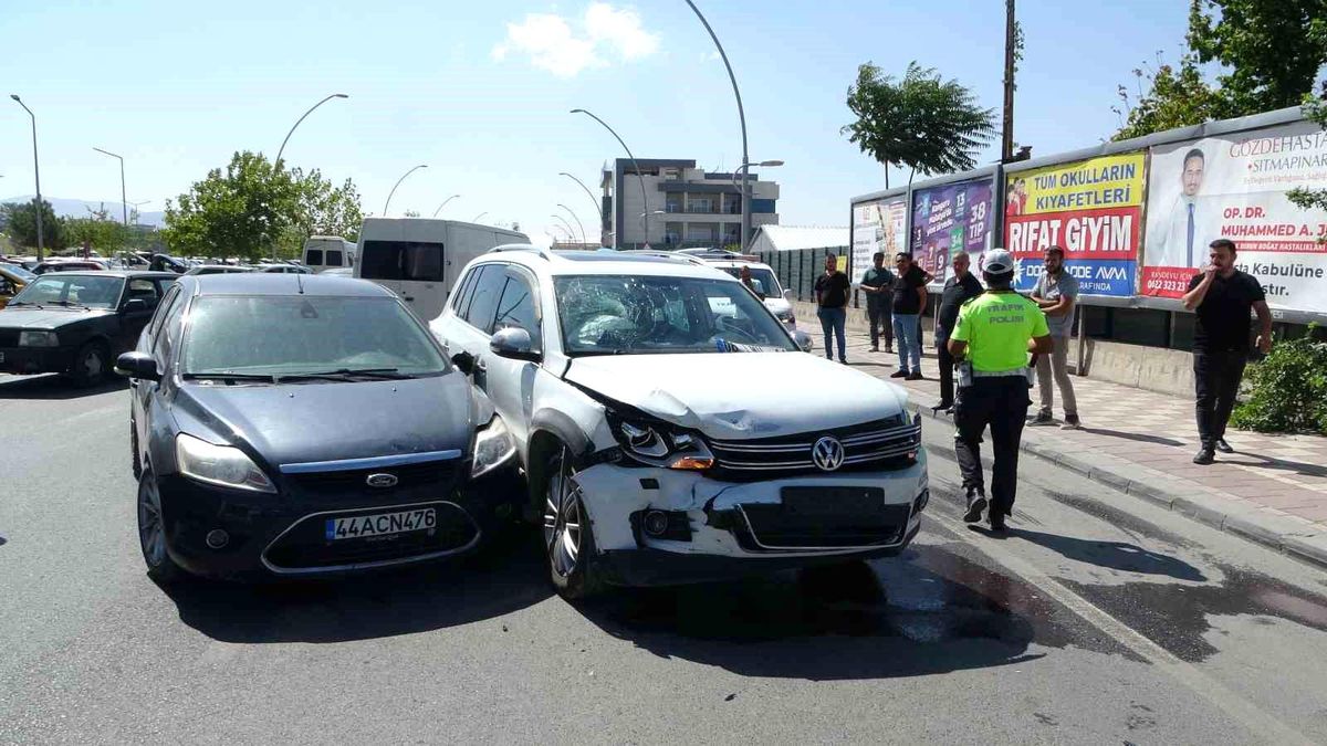 Malatya\'da trafik kazası: 1 kişi yaralandı
