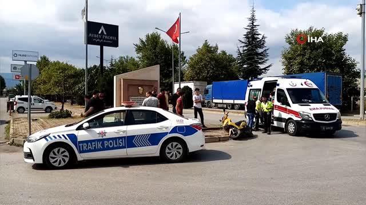 İnegöl\'de otomobil ile motosiklet çarpıştı: 1 yaralı